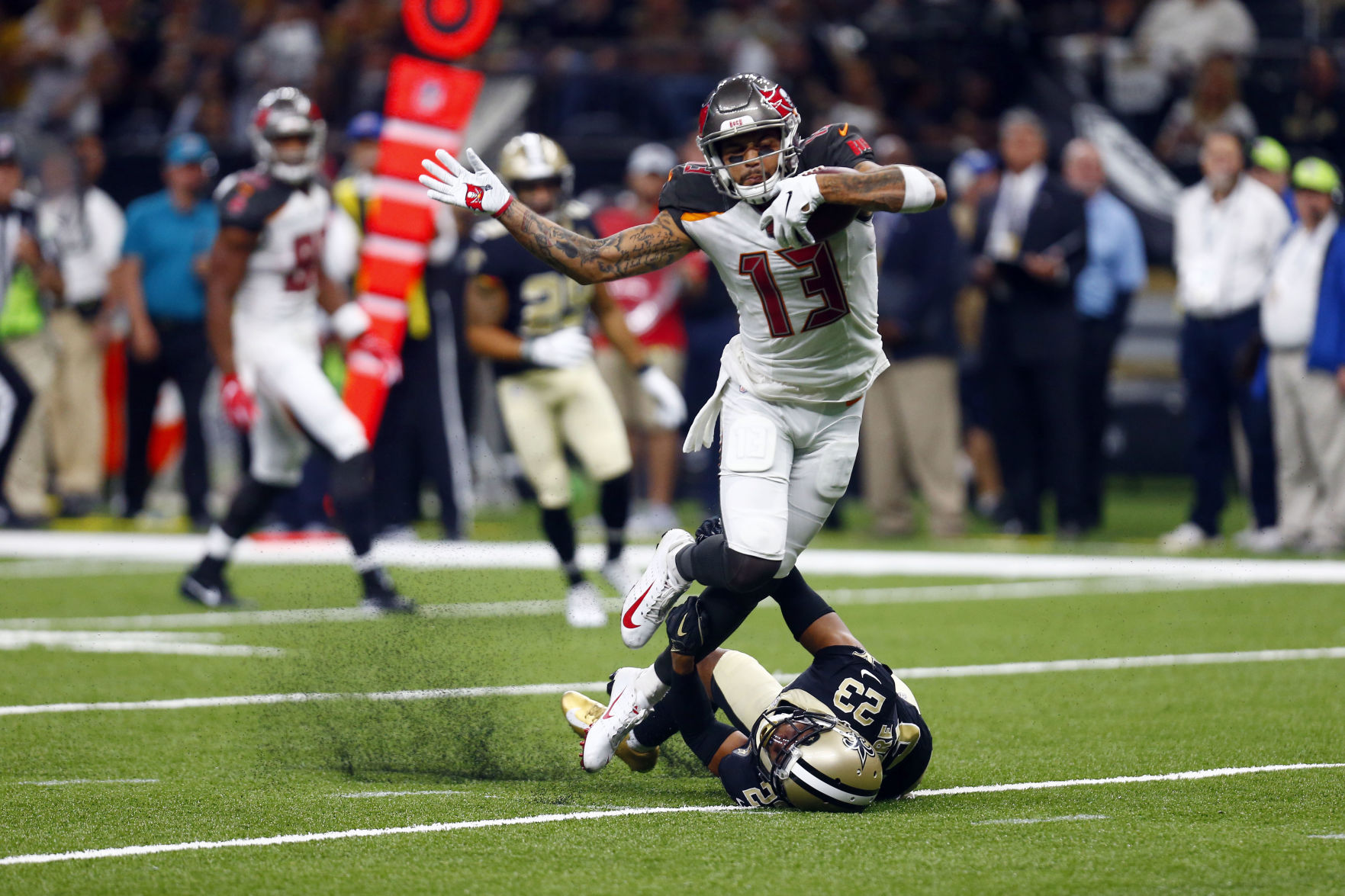 Buccaneers Saints Football
